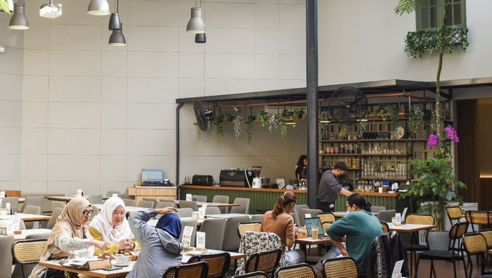 Di Bandung Ada Kafe Klasik Bernuansa Eropa, Menunya Lengkap!