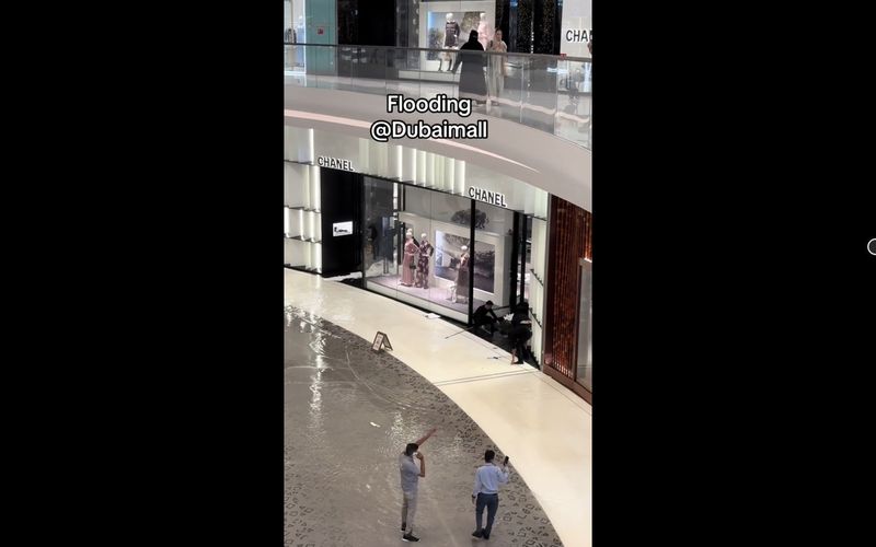 Dubai Mall kebanjiran
