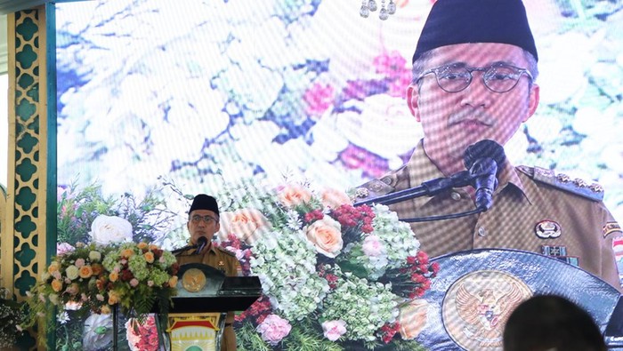 Halal bihalal Pj Wali Kota Palembang bersama ASN dan Honorer di rumah dinas Wali Kota Palembang.