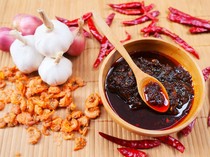 Resep Chili Oil Pedas Nendang dan Gurih, Mudah Membuatnya!