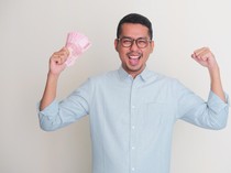 Butuh Dana Cepat? Tarik Tunai ATM Pakai Kartu Kredit BRI Bebas Biaya Admin