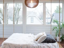 2 Pilihan Warna Lampu yang Bisa Bantu Tidur Makin Nyenyak