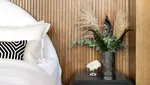 Inspirasi 10 Tampilan Kamar Tidur Usai Dipasang Wall Panel, Mewah Seperti di Hotel
