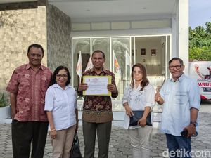 Pilgub NTT 2024: Johni Asadoma Mendaftar ke Gerindra