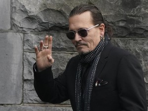 Johnny Depp Incar Kastel Kuno Bergaya Gotik di Italia Seharga Rp 64 M