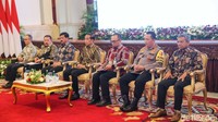 Sejumlah pejabat menghadiri acara ini, di antaranya Kepala Pusat Pelaporan dan Analisis Transaksi Keuangan (PPATK), Ivan Yustiavandana, Kapolri Jenderal Listyo Sigit Prabowo, Panglima TNI Jenderal Agus Subiyanto, Menteri Luar Negeri Retno Marsudi, Menteri Keuangan Sri Mulyani, Wakil Menteri Keuangan Suahasil Nazara, Mendagri Tito Karnavian, Menko Polhukam Hadi Tjahjanto, Menteri Koperasi dan Usaha Kecil dan Menengah Teten Masduki.