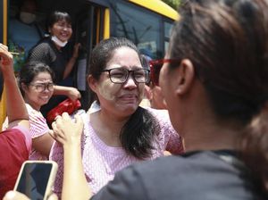 Momen Haru Pembebasan 3.300 Tahanan Politik Junta Militer Myanmar