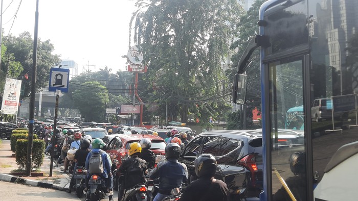 Fokus: Akibat Kemacetan Berat Pascalibur Lebaran, Warga Pasar Minggu-Pancoran Tertekan dan Stress