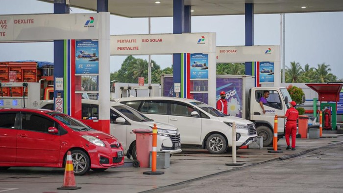 Konsumsi BBM saat arus mudik dan balik meningkat