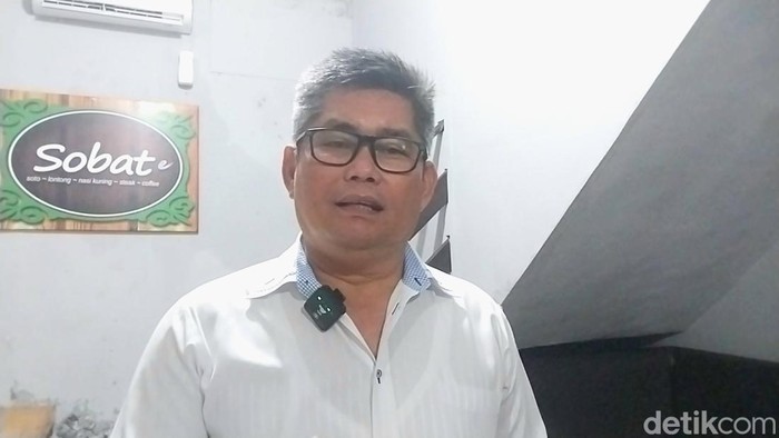 Kuasa hukum Bripka Berlin, Pahala Sitorus, saat memberikan keterangan (Finta Rahyuni/detikcom)