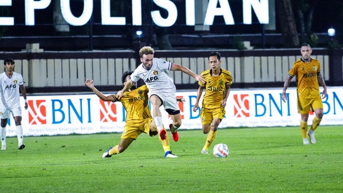 Laga Bhayangkara Vs Persik Kediri