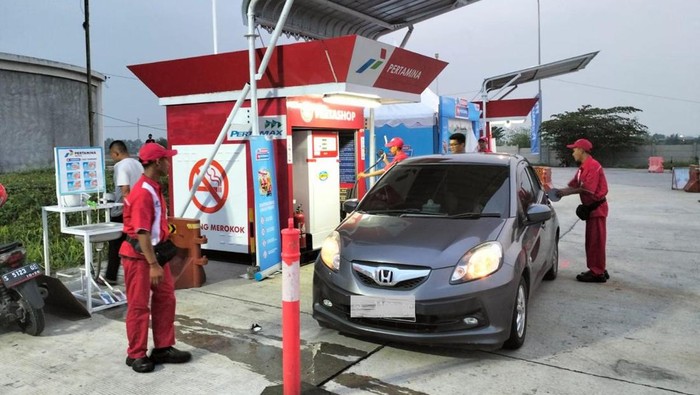 Layanan Modular Dispenser BBM dan Serambi MyPertamina di Rest Area.