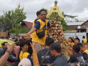 Menengok Tradisi Lebaran Ketupat di Durenan Trenggalek