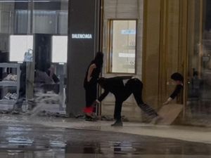 Dubai Banjir Besar, Anang Hermansyah dan Keluarga Terjebak di Mal