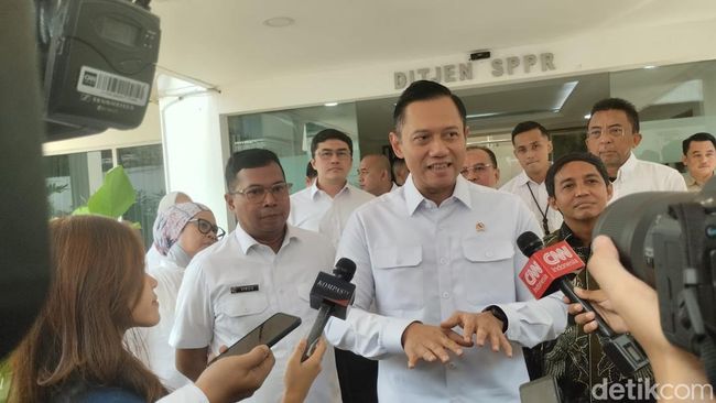 Menteri Agraria dan Tata Ruang/Kepala Badan Pertanahan Nasional (ATR/BPN) Agus Harimurti Yudhoyono (AHY)