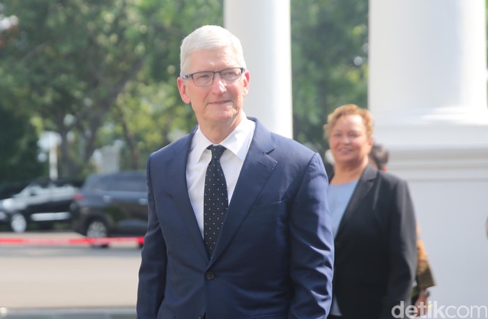 Momen CEO Apple Tim Cook Tiba di Istana Temui Jokowi