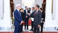 Sementara itu, Menteri Perindustrian (Menperin) Agus Gumiwang Kartasasmita menyampaikan bahwa Apple berencana untuk menambah Apple Developer Academy keempat sebagai investasi di Indonesia. Saat ini, telah ada tiga Apple Developer Academy yang tersebar di Surabaya, Batam, dan Tangerang.