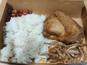 Beli 2 Porsi Nasi Lemak, Netizen Ini Kaget Harganya Rp 200 Ribuan!