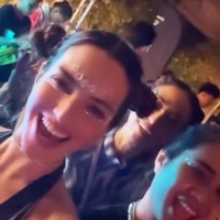 Nia Ramadhani baru saja merayakan ulang tahunnya di SIAM Songkran Music Festival Thailand. Diketahui pesinetron cantik itu berulang tahun pada 16 April. Foto: Instagram/@ramadhaniabakrie