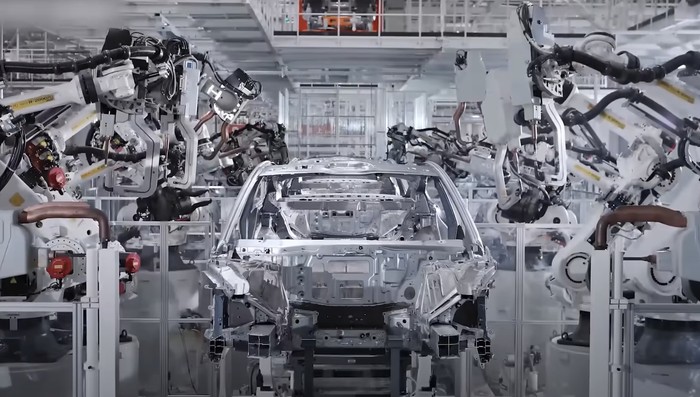 Pabrik mobil listrik Xiaomi di China. Pabrik mobil listrik Xiaomi di China.