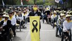 Potret Haru Korea Selatan Peringati 10 Tahun Tenggelamnya Kapal Feri Sewol