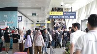 Pada periode 6 - 10 April, jumlah pengguna LRT Jabodebek mencapai 93.332 pengguna, sedangkan pada periode 11 - 15 April jumlahnya meningkat signifikan hingga mencapai 162.096 pengguna. 