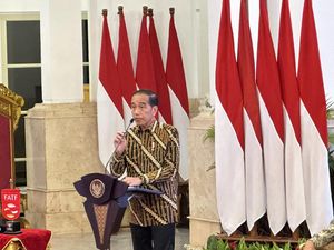 Agenda Jokowi di Surabaya Besok, Anugerahkan Satyalancana ke Gibran-Bobby
