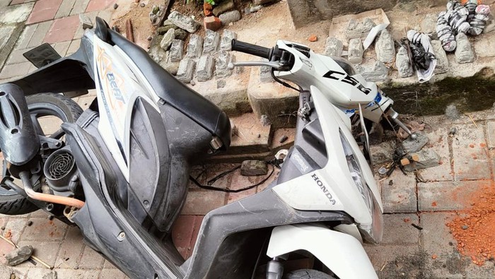 Sepeda motor yang dikendarai terduga klitih di Gedongtengen, Kota Jogja, Rabu (17/4/2024).