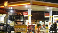 Shell juga telah memperluas portofolionya dengan mengakuisisi EcoOils pada 2022. EcoOils memiliki dua fasilitas pengolahan di Indonesia, yang mendukung pengembangan bahan bakar rendah karbon Shell di kawasan Asia Tenggara. (ANTARA FOTO/FransiscoCarollio) 