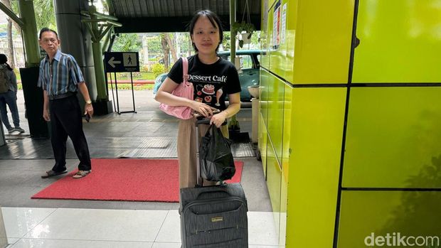 Suasana di Stasiun Gambir, Rabu (17/4/2024). (Gisella/detikcom)