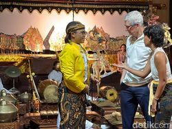 Tim Cook Healing di Museum Wayang