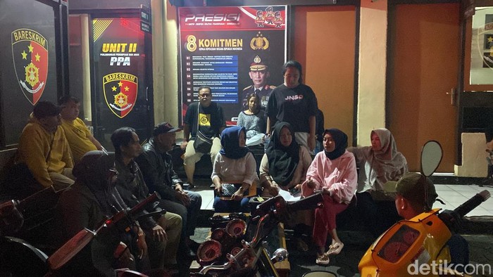 Warga Sukabumi berbondong-bondong lapor polisi.