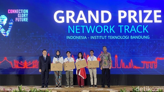 2 Tim ITB Menang Huawei ICT Competition Asia Pacific