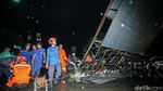 Angin Kencang di Sawangan Depok Bikin Baliho Roboh