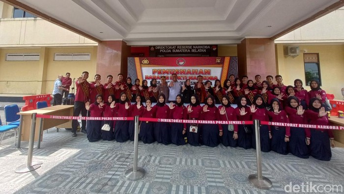 Duta Anti Narkoba SMAN 18 Palembang