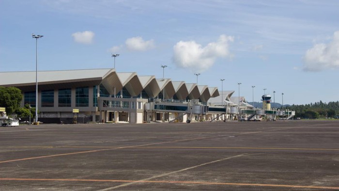 Erupsi Gunung Ruang, Bandara Samratulangi Manado Ditutup Sementara