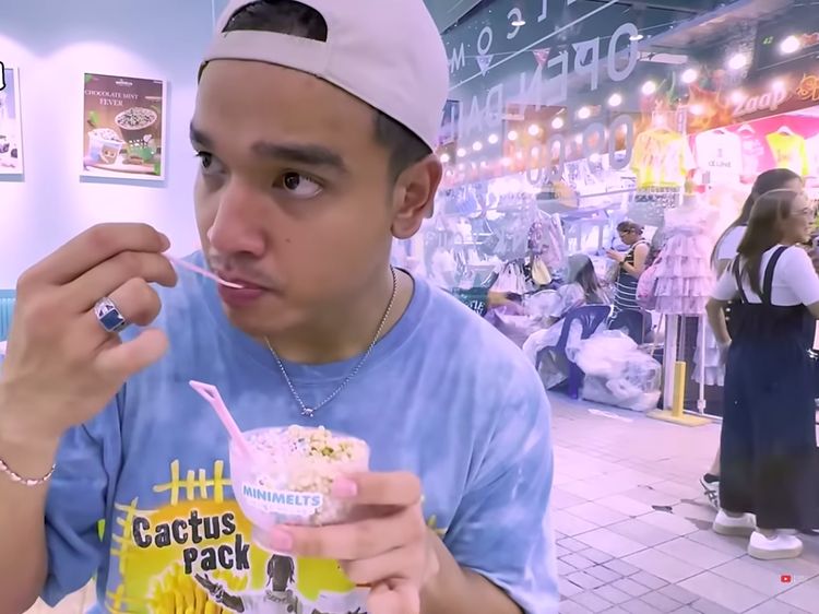 Pertama Kali, Begini Keseruan Fadly Faisal saat Kulineran di Bangkok