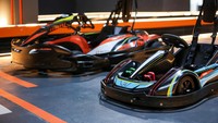 Gokart tersebut menggunakan motor listrik 600 watt yang diklaim cocok untuk pengemudi muda atau pemula. Pembekalan tersebut membuat kendaraan mampu menghasilkan top speed atau kecepatan puncak 70 km/jam. Foto: Doc. Barcode Gokart.