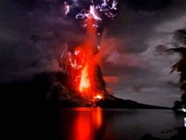 Ada Petir Saat Gunung Ruang Erupsi, Begini Penjelasan Ilmiahnya