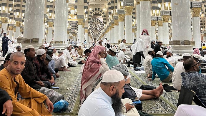 Suasana Idul Fitri di Masjid Nabawi