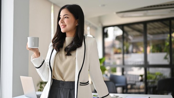 ilustrasi-empowering-women-wanita-karier
