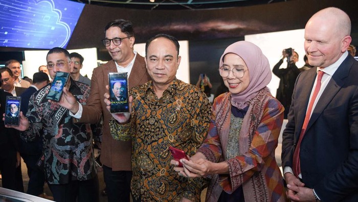 Indosat dan Mastercard bersinergi menghadirkan Indosat-Mastercard Cybersecurity Center of Excellence (CoE). Acara ini turut dihadiri Menkominfo RI.