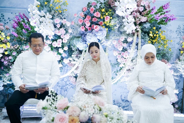 Jelang Pernikahan Anak Kelima, Bamsoet Gelar Pengajian dan Siraman