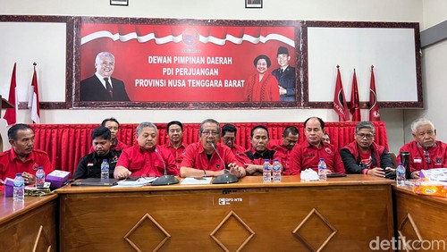 Konferensi pers DPD PDIP Nusa Tenggara Barat di Kantor DPD PDIP NTB, Kamis (18/4/2024). (Foto: Helmy Akbar/detikBali)