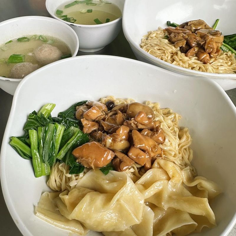 Mie ayam jamur enak di Jakarta