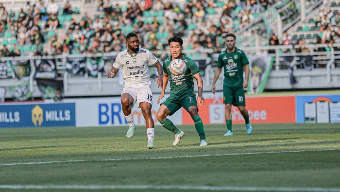 Persebaya vs Persib