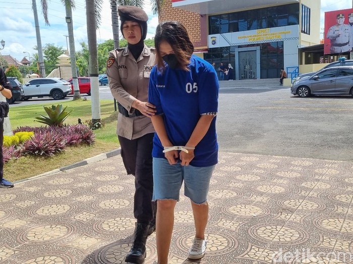 Polisi jumpa pers kasus pencurian uang tunai Rp 81 juta, di Mapolres Bantul, Kamis (18/4/2024).