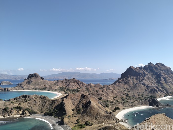 Puncak Pulau Padar di Taman Nasional Komodo, Labuan Bajo, Manggarai Barat.