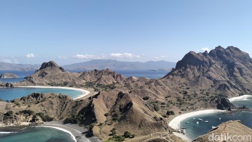 Puncak Pulau Padar di Taman Nasional Komodo, Labuan Bajo, Manggarai Barat.