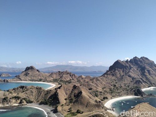 Puncak Pulau Padar di Taman Nasional Komodo, Labuan Bajo, Manggarai Barat.